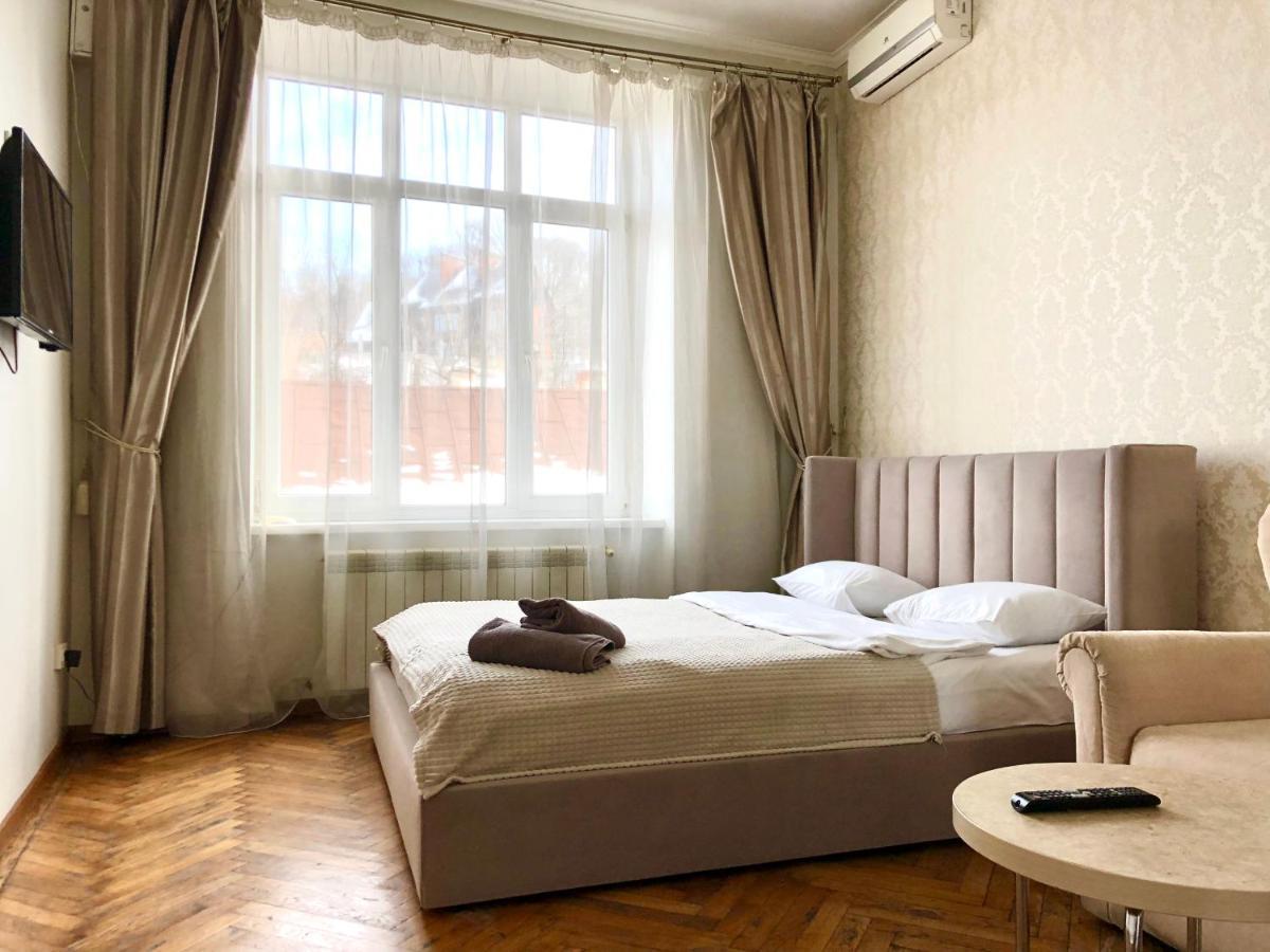 Romantic Apartments - Old Center Lviv Kültér fotó